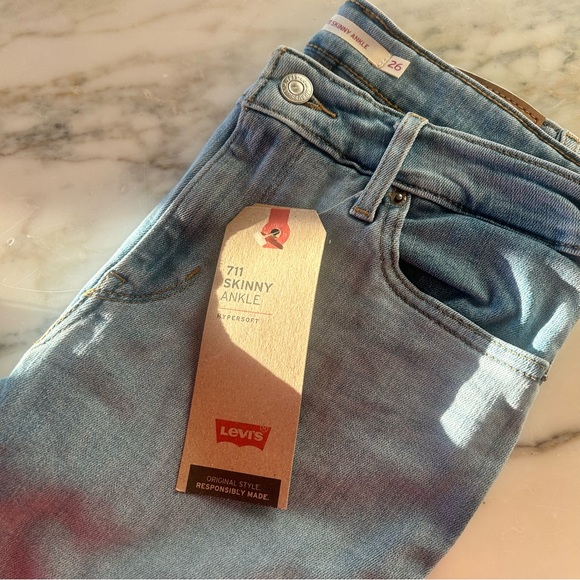 711 Levi’s skinny ankle jeans - Picture 7 of 8